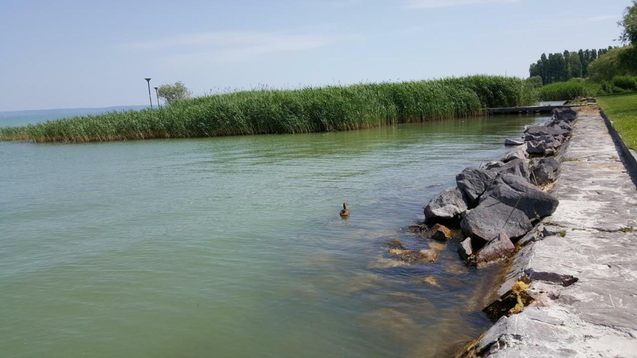 Lelle Resort Cb34 Balatonlelle Zewnętrze zdjęcie
