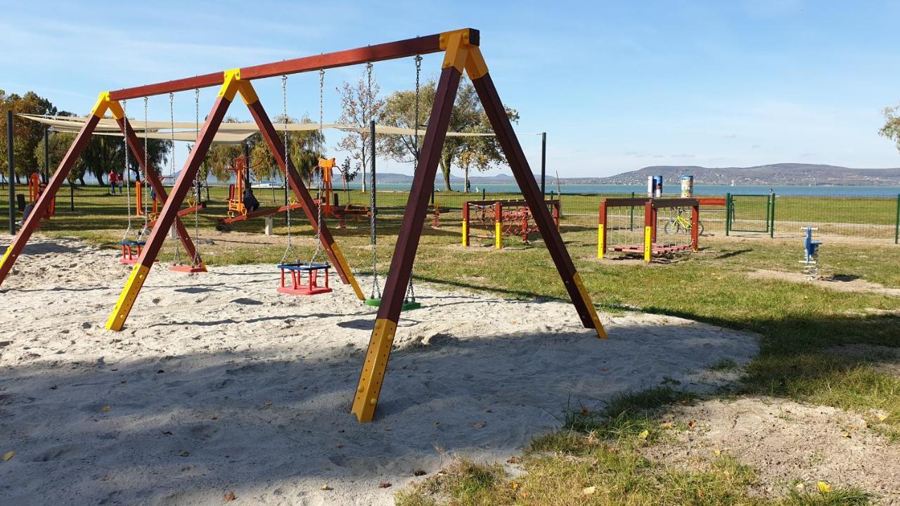 Lelle Resort Cb34 Balatonlelle Zewnętrze zdjęcie
